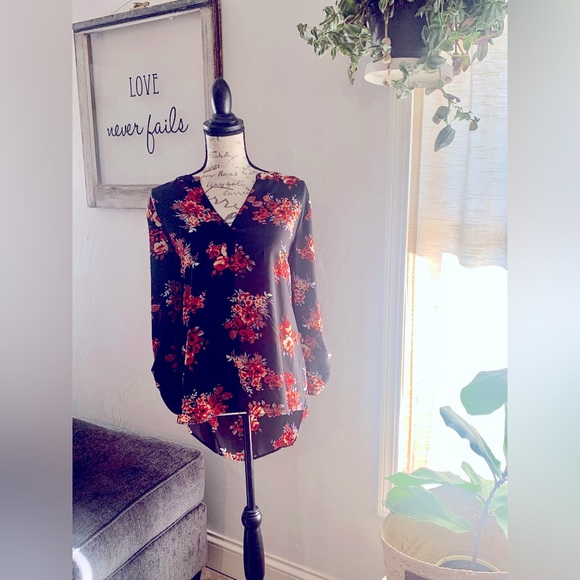 Daniel Rainn Koda Split Neck Blouse - Picture 1 of 4